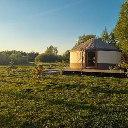 فندق Jurty Glamping غوستينين المظهر الخارجي الصورة
