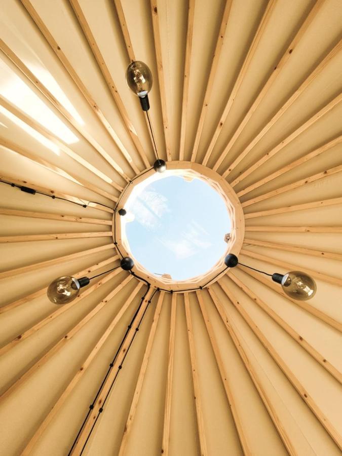 فندق Jurty Glamping غوستينين المظهر الخارجي الصورة