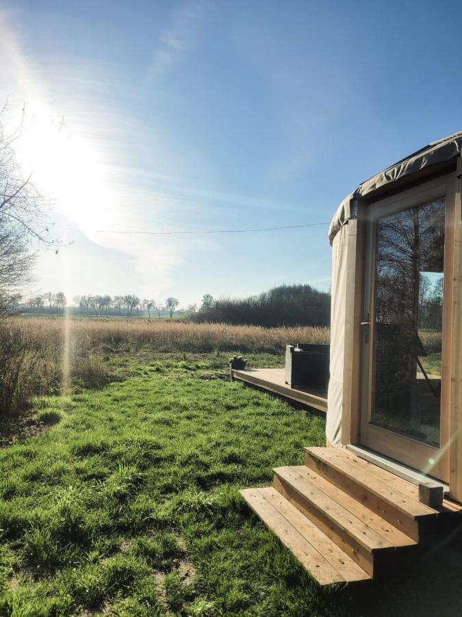 فندق Jurty Glamping غوستينين المظهر الخارجي الصورة