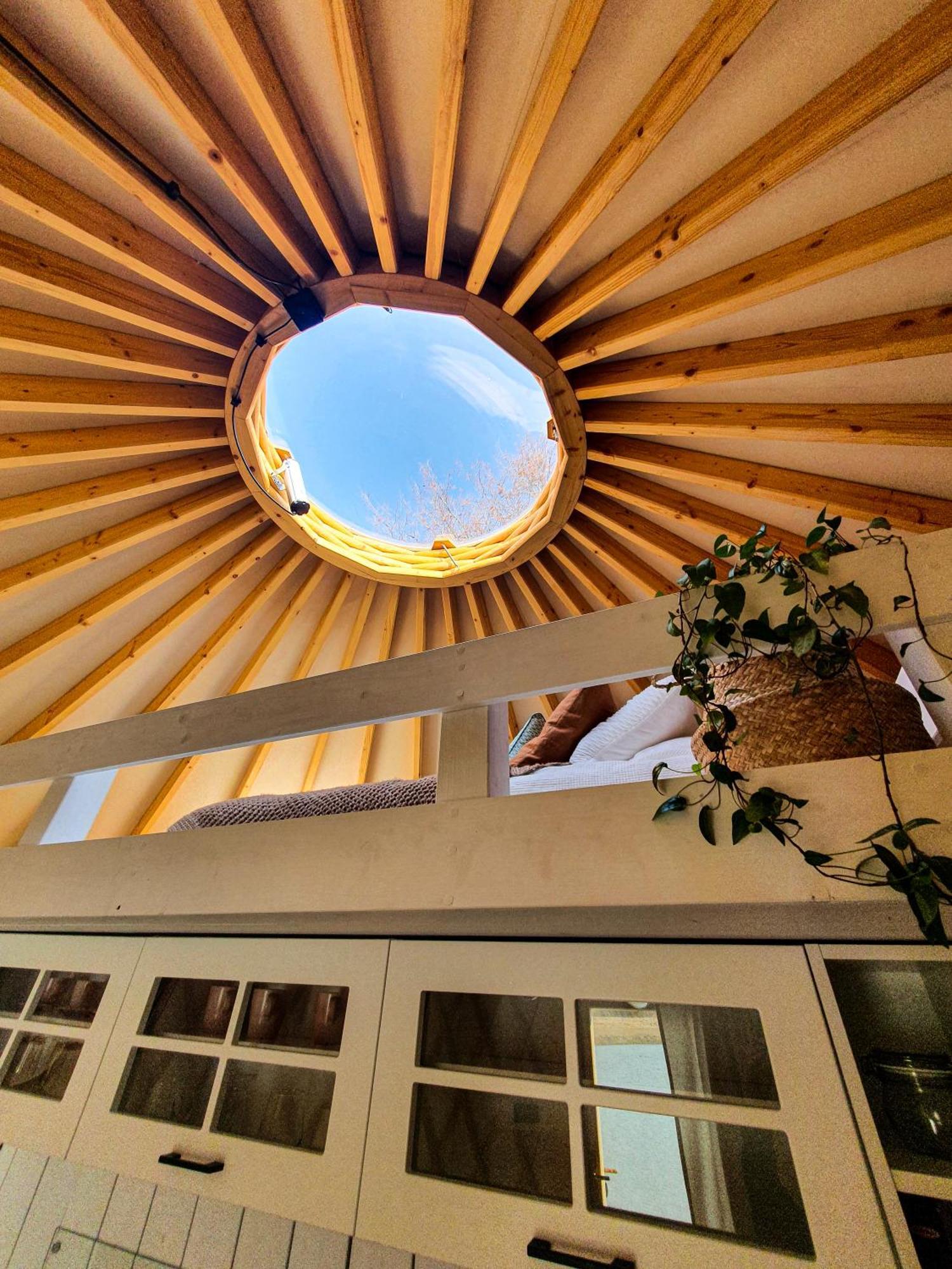 فندق Jurty Glamping غوستينين المظهر الخارجي الصورة